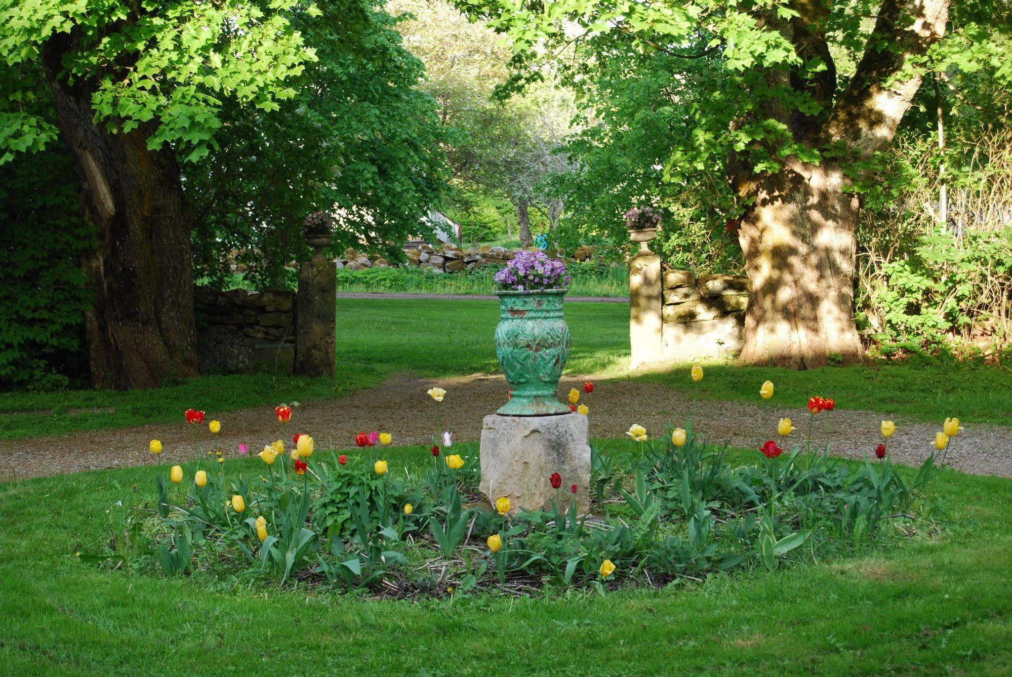Naestegarden Bed & Breakfast Sätuna Eksteriør bilde